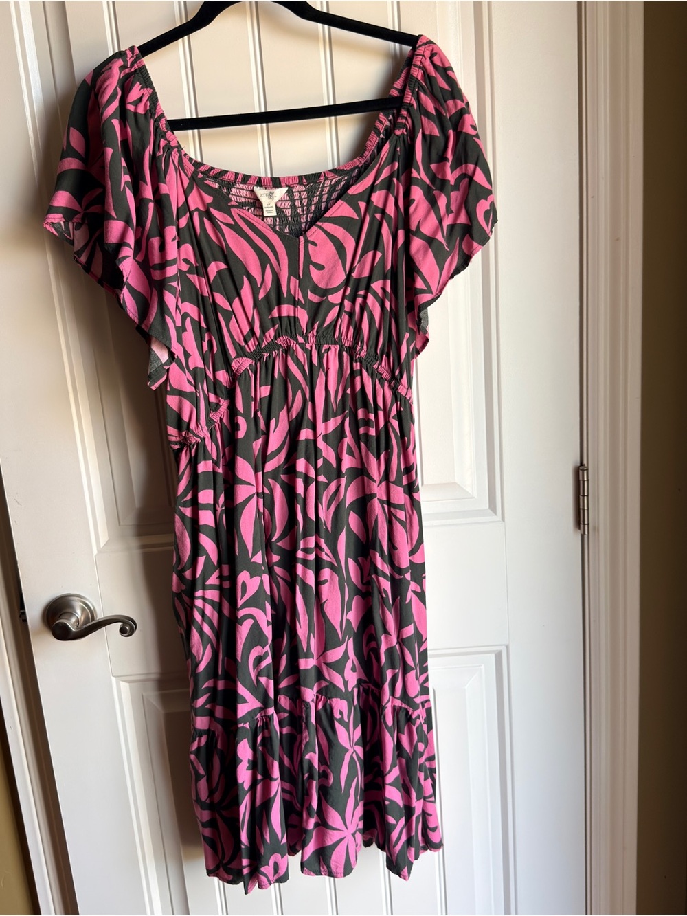 Terra & Sky Pink and Black Abstract Print Midi Dress